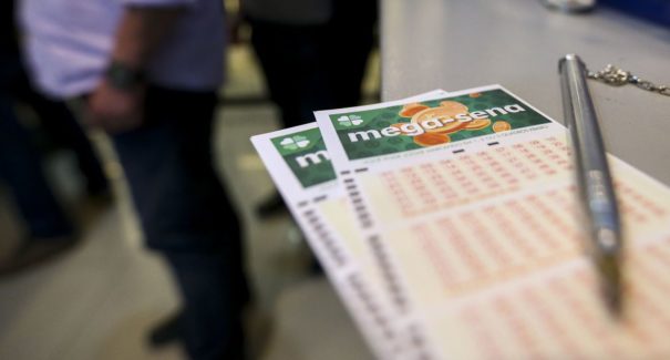 Ninguém acerta a Mega-Sena e prêmio acumula em R$ 22 milhões