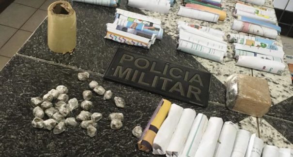 Polícia desmancha ponto de venda de drogas em Pinheiro