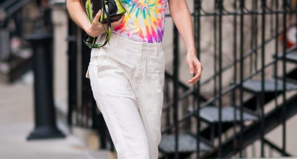 TIE DYE: 4 passos de como fazer e entrar na moda da quarentena