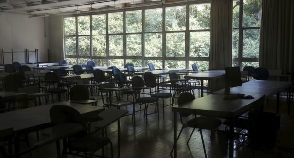Fiocruz lança manual para reabertura segura das escolas
