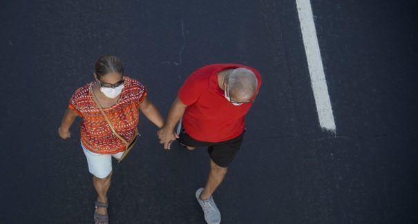 Covid-19: Brasil chega a 72,8 mil óbitos e 1,88 milhão de casos