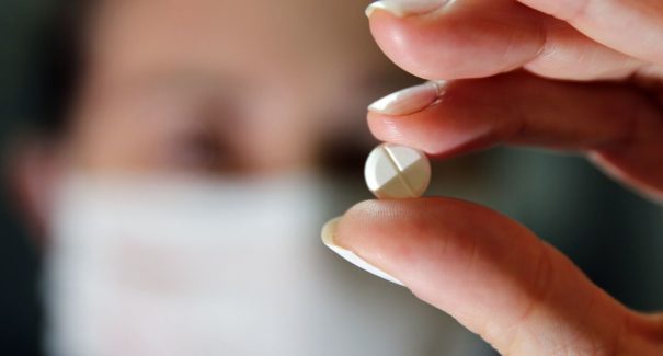 Anvisa proíbe venda sem receita de cloroquina e ivermectina