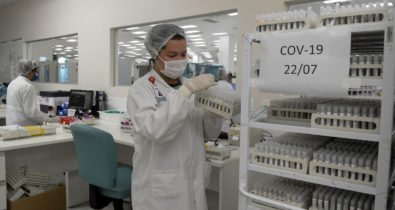 Covid-19: número de mortes cai 8% e média de casos cresce 5%