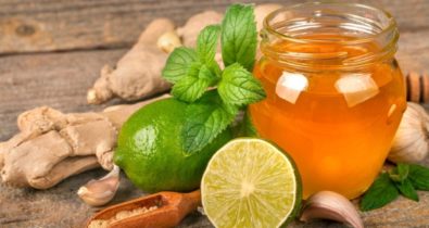 4 benefícios do chá de alho com limão