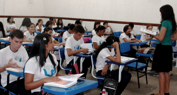 Pré-matrícula para a rede estadual de ensino segue aberta até dia 20 de dezembro