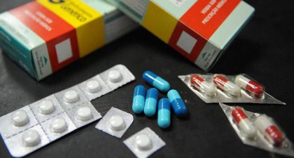 Médico que não prescrever cloroquina a pedido do paciente pode ter o CRM cassado? Checamos!