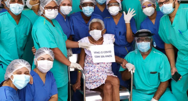 Paciente de 106 anos recebe alta e se torna a pessoa mais idosa a superar Covid-19 no Maranhão