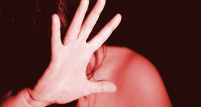 Sancionada lei que obriga condomínios a comunicar violência doméstica