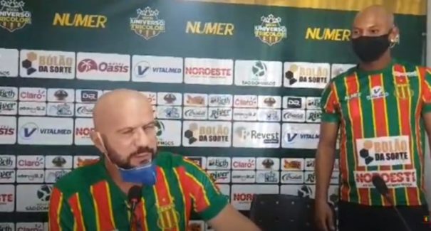 Sampaio anuncia 11 novos contratados para a temporada