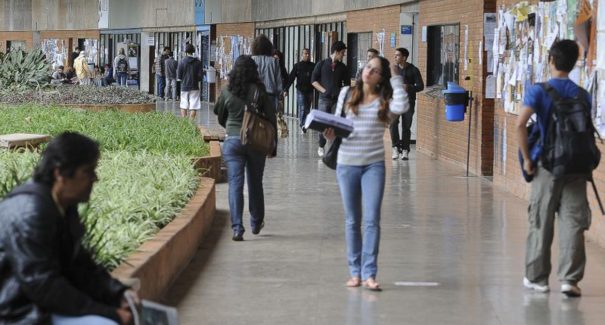 Prazo para candidatos aprovados na 1ª chamada do Prouni termina nesta terça