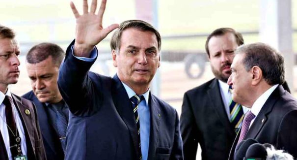 Governo deve anunciar novos programas sociais e de investimentos