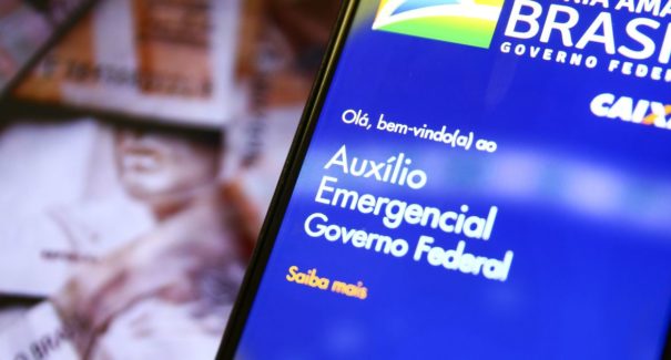 Trabalhadores nascidos em dezembro podem sacar auxílio emergencial