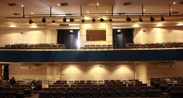 Teatro João do Vale será reaberto com live musical neste domingo