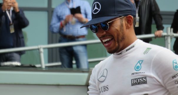 Com três vitórias seguidas, Lewis Hamilton é favorito no mercado de apostas