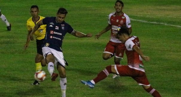 Imperatriz enfrenta jogo contra o líder Santa Cruz no Arruda neste sábado (29)