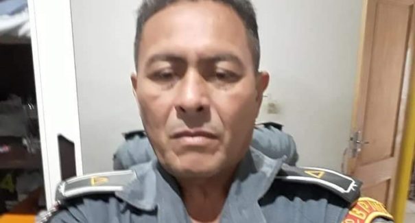 Subtenente da PM de Caxias morre após apontar arma para  PRFs