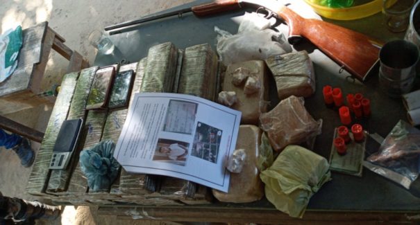 Operação da polícia apreende drogas, munições e armas em Açailândia