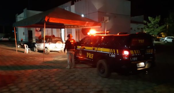 Caminhoneiro embriagado causa acidente na BR-222 e é preso pela PRF em Açailândia