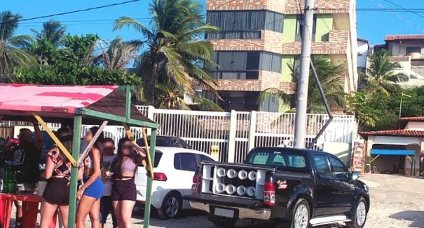 Sete veículos são apreendidos durante operação na Praia do Meio
