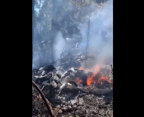 Piloto de avião monomotor morre após aeronave cair em zona rural de Teresina; Vídeo