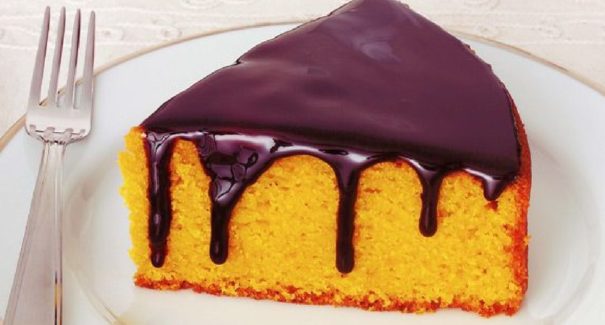 Aprenda a fazer um bolo de cenoura sem farinha de trigo