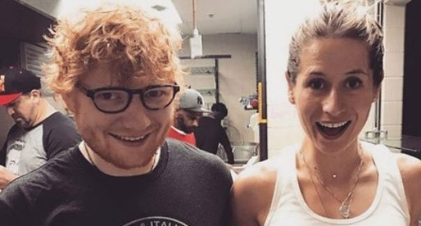 Ed Sheeran e sua esposa Cherry Seaborn estão esperando seu primeiro filho