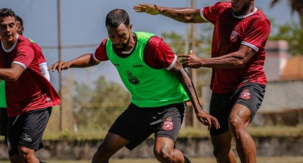 A bola volta a rolar depois de 137 dias sem jogos