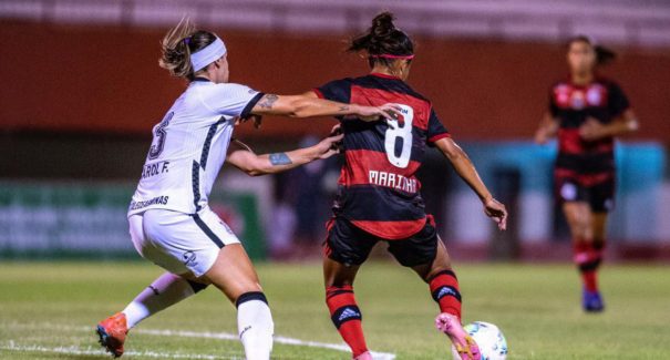 Corinthians vence Flamengo no Brasileiro feminino