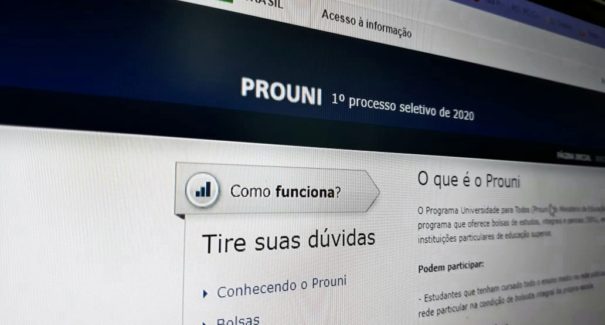 Prouni inclui estudantes de escola particular que pagam mensalidade