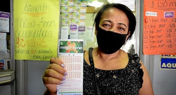 Acumulada há nove concursos, Mega-Sena sorteia hoje R$ 82 milhões