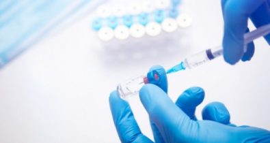 Estudo da “vacina de Oxford” contra o novo coronavírus é suspenso