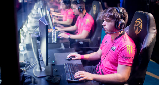 Time brasileiro estreia com duas derrotas no mundial de League of Legends