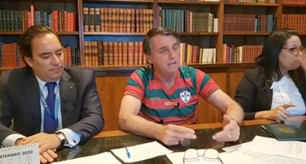 Em live, Bolsonaro diz que não vai privatizar Banco do Brasil