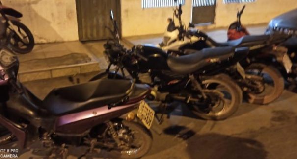 Quatro veículos roubados são recuperados pela Polícia Militar