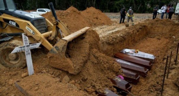 Brasil tem mais de 150 mil mortos e 5 milhões de infectados por covid-19