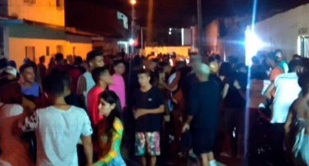 Tiroteio em festa deixa dois mortos e seis feridos