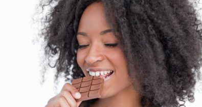 Chocolate! Quatro benefícios que esse doce pode trazer para você