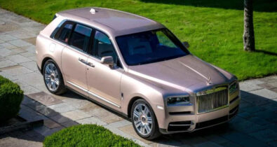 Rolls-Royce revela SUV sob medida que leva ouro rosa e madrepérola