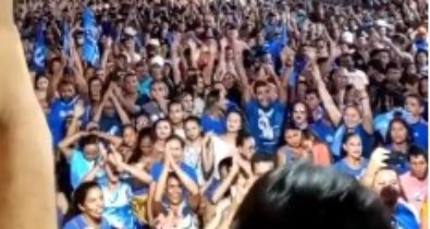 Vídeo: Candidato à prefeitura da cidade de Alto Alegre do Pindaré provoca aglomeração durante comício