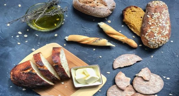 Dia Mundial do Pão: veja como preparar uma das primeiras receitas de pão no mundo