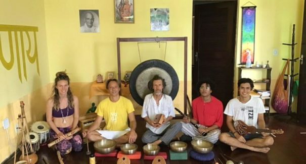Concerto mediativo e culinária indiana serão destaque cultural no domingo