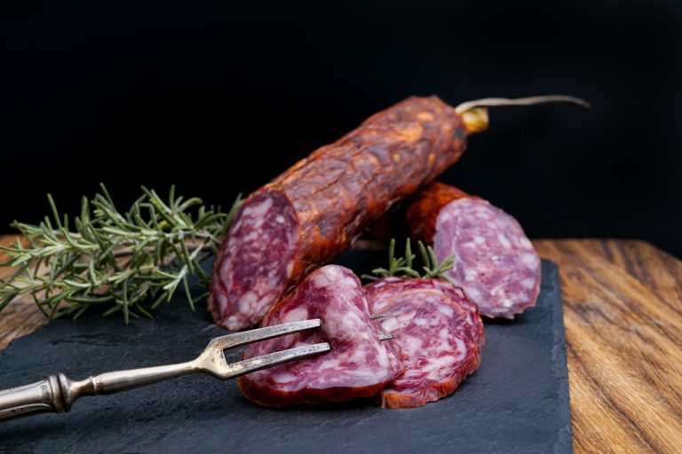 Charcutaria a arte de transformar carnes com opções em São Luís