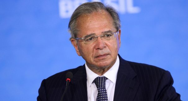 Auxílio emergencial: Guedes assegura pagamento em caso de segunda onda