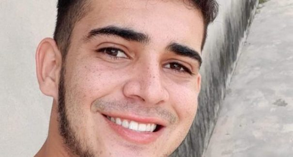Jovem é assassinado a facadas  um dia após aniversário de 23 anos