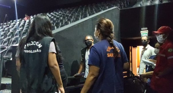 Procon e Vigilância fiscalizam cinemas em São Luís