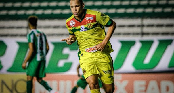 Sampaio perde para América-MG, mas continua no G-4 da Série B