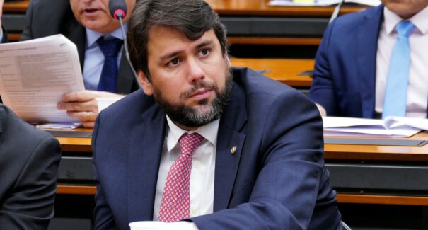 Projeto de Pedro Lucas que regulamenta atividades espaciais é aprovado na Câmara