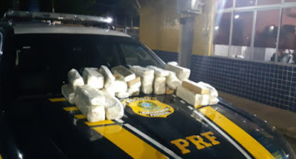 Quase 30kg de maconha são apreendidos pela Polícia Rodoviária Federal