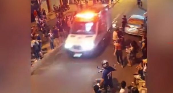 Vídeo: Acidente com caminhonete mata duas pessoas e deixa vários feridos