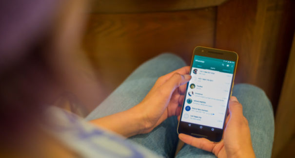 Pesquisa aponta que 80% dos brasileiros usam Whatsapp uma vez por hora